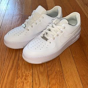 Nike Air Force 1 Sage Low